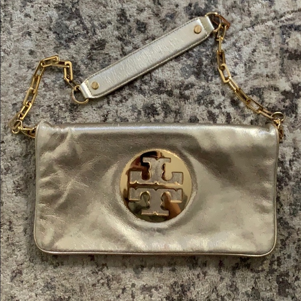 • Tory Burch Reva Metallic Clutch •